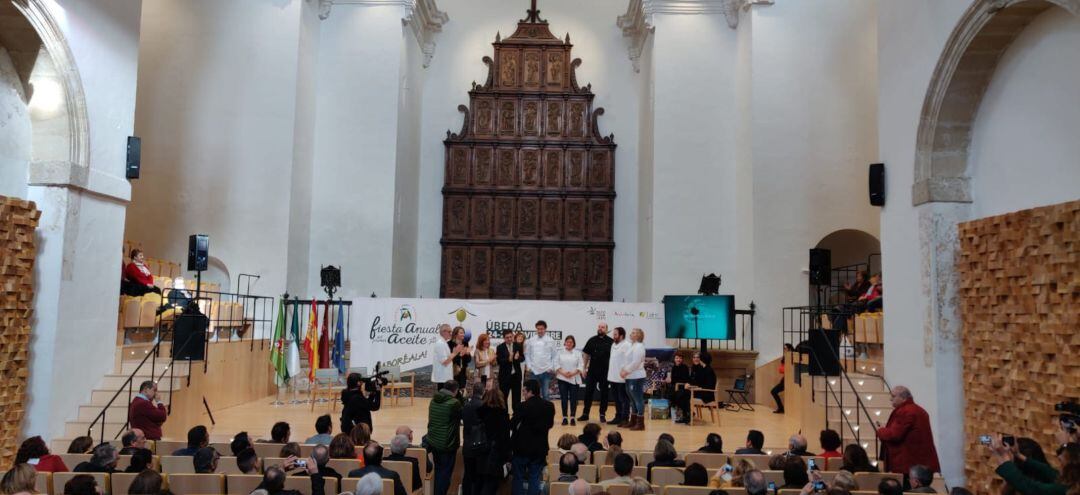 Acto de inauguración de la V Fiesta del Primer Aceite en el Auditorio del Hospital de Santiago de Úbeda