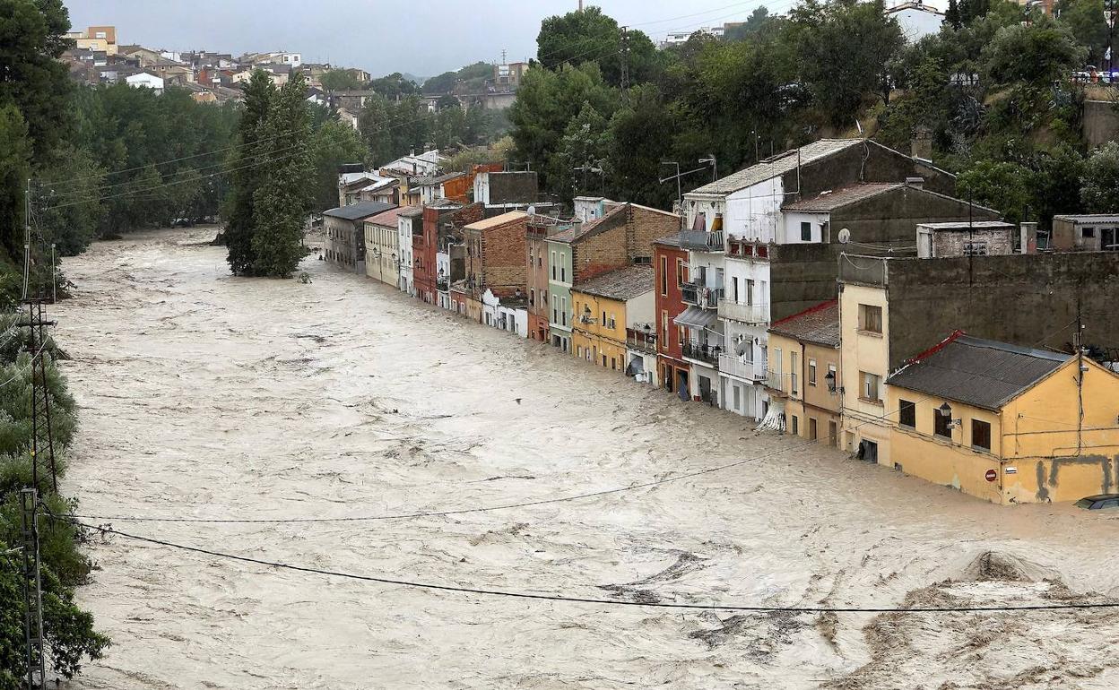 Momentos vividos durante la DANA que afectó a Ontinyent en 2019 en el barrio de la Cantereria, que hoy es un parque inundable.