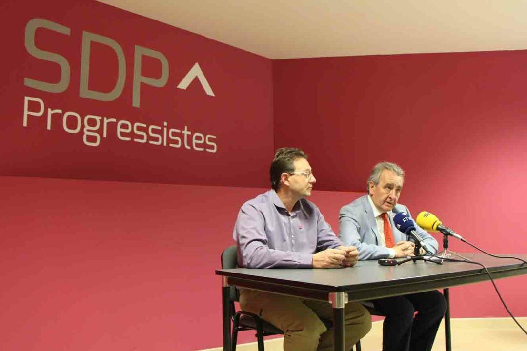 Roda de premsa de Progressistes-SDP a la seu del partit.