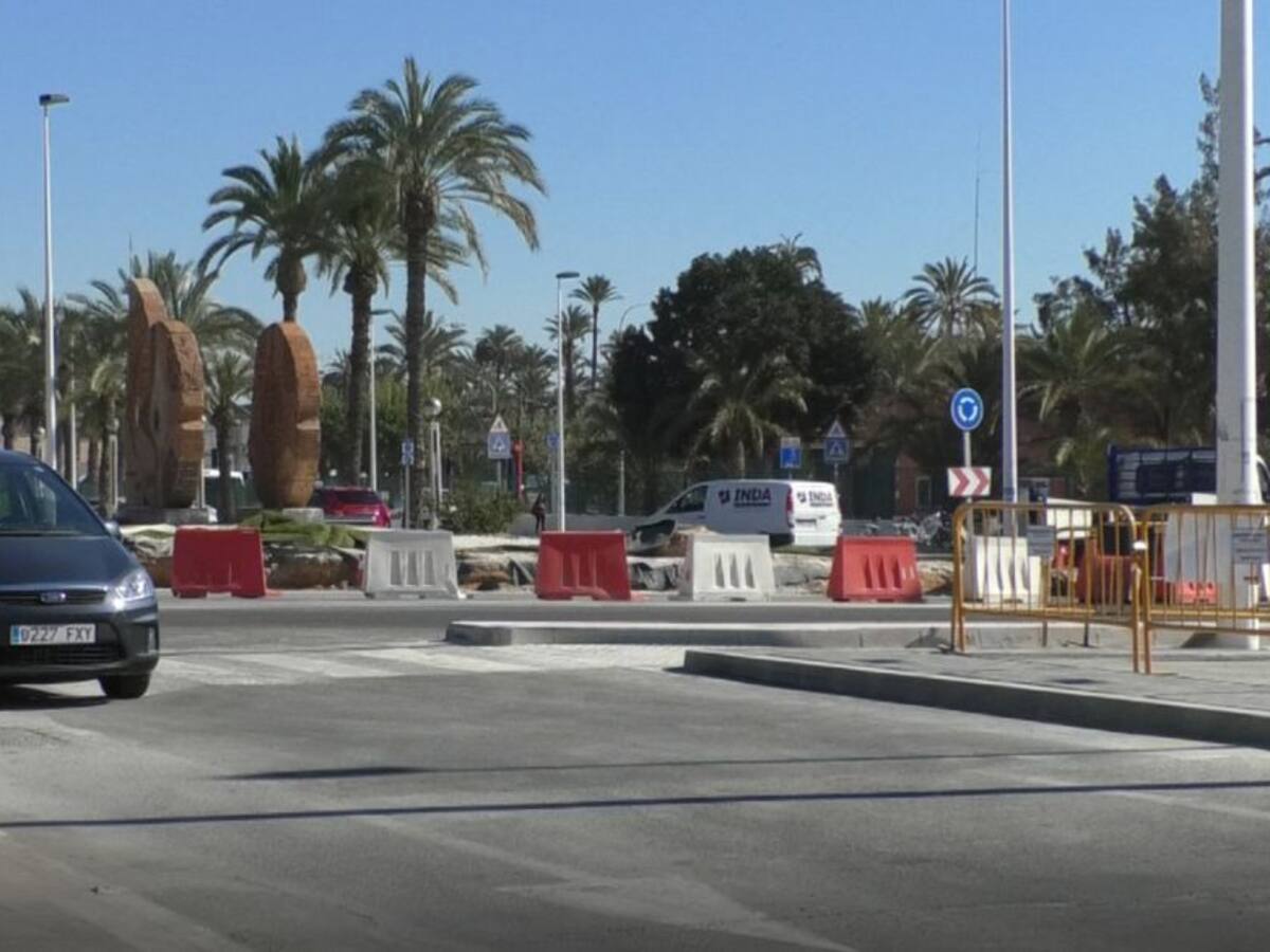 Terminan las obras en la Avenida Vicente Quiles pero las actuaciones se trasladan a la rotonda