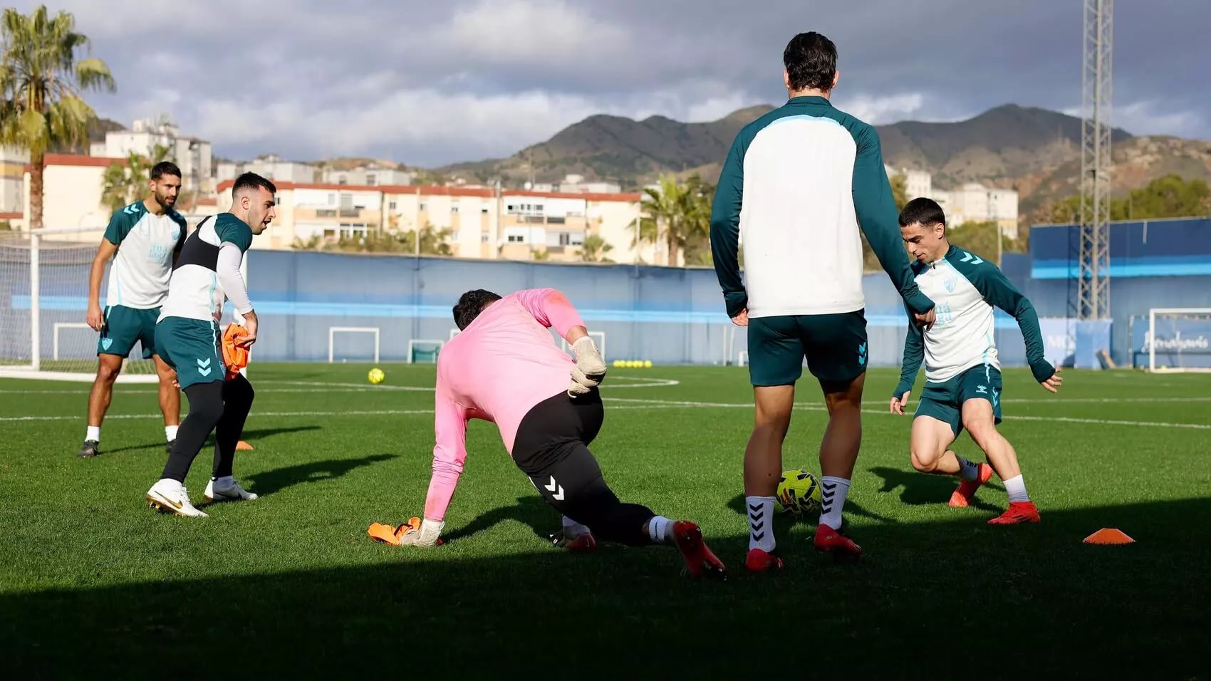 El Málaga regresó este jueves a los entrenamientos para preparar el encuentro del lunes contra el Mirandés