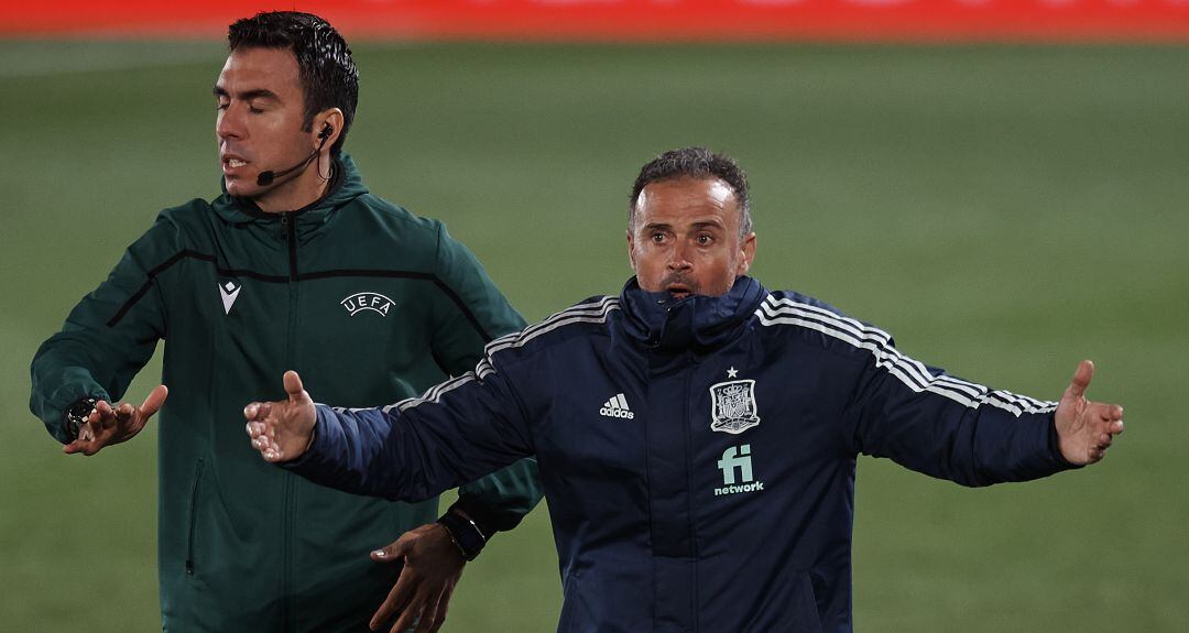 Luis Enrique, durante un partido de la Selección