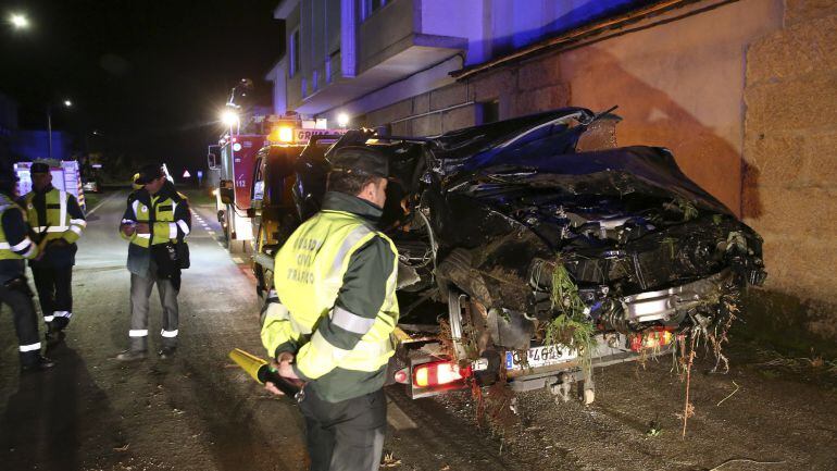 El accidente eleva a 14 el número de personas fallecidas en siniestros viales en la provincia de Ourense este año.