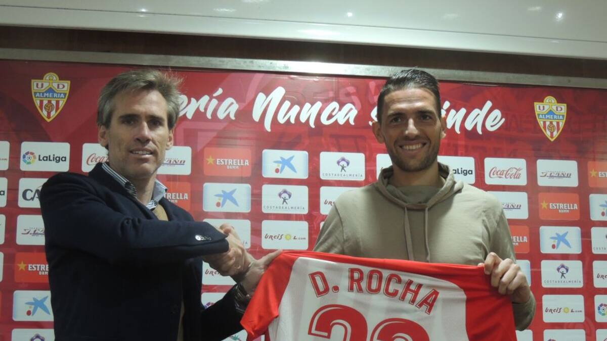 David Rocha: "El Almería está haciendo las cosas muy bien"