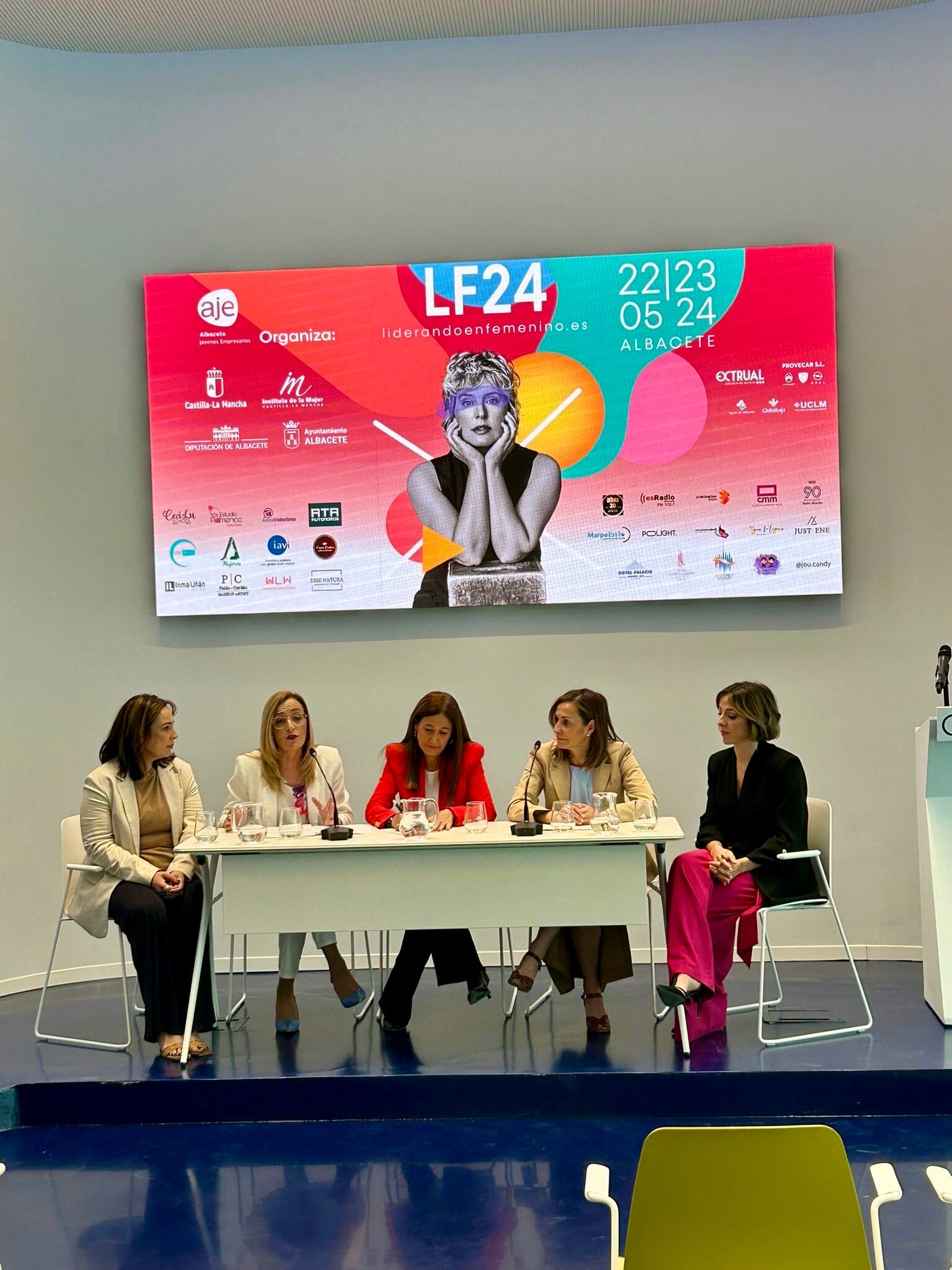 Presentación del I Congreso Nacional de Liderazgo Femenino, en el CiAb.