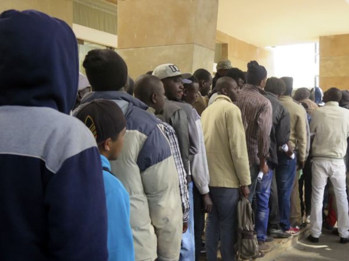 Xavier Vidal-Folch, sobre la regularización de inmigrantes: "Acaba con el falso problema burocrático, la explotación y los abusos"