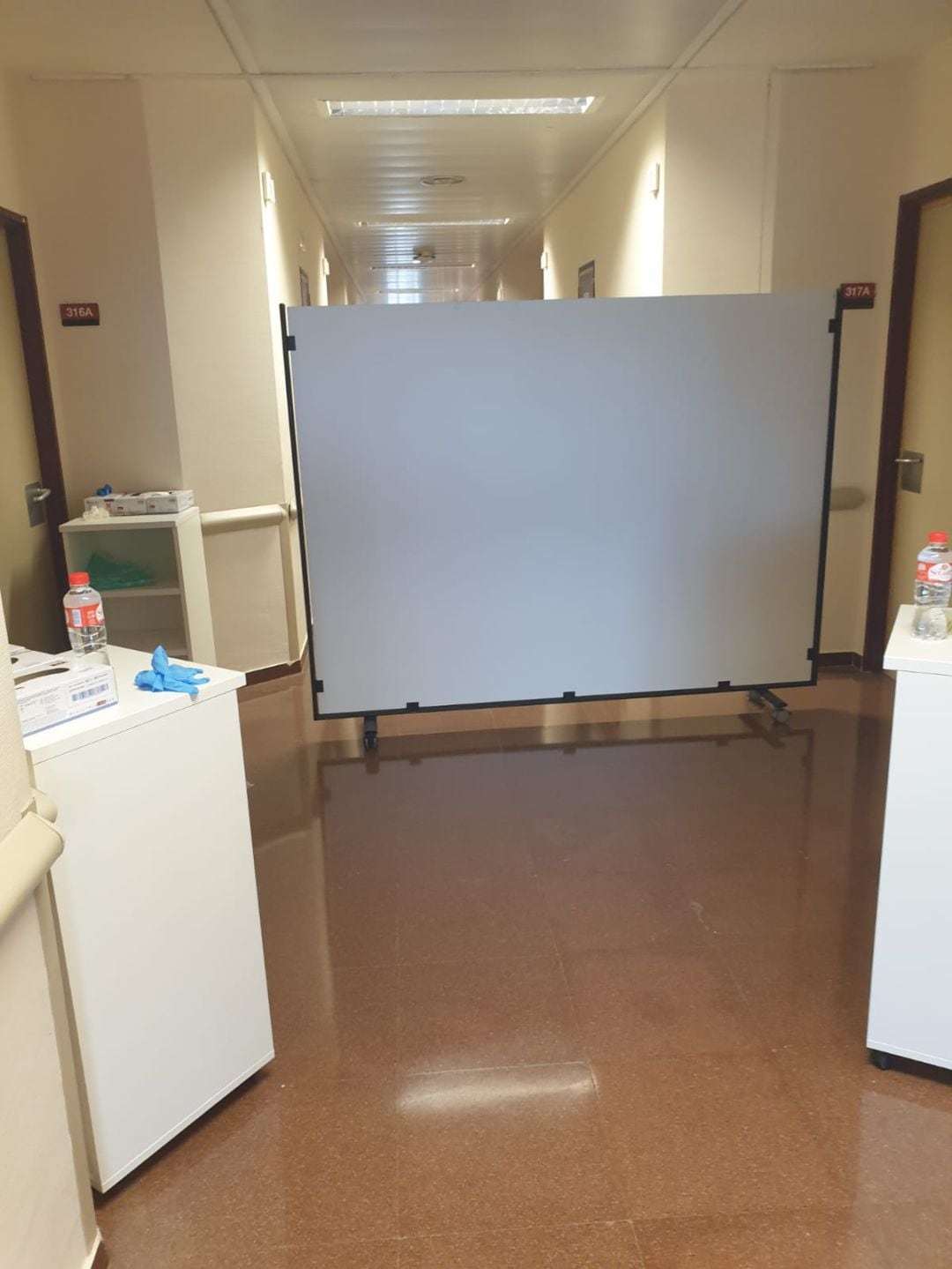 Pasillo en el Hospital de Sierrallana