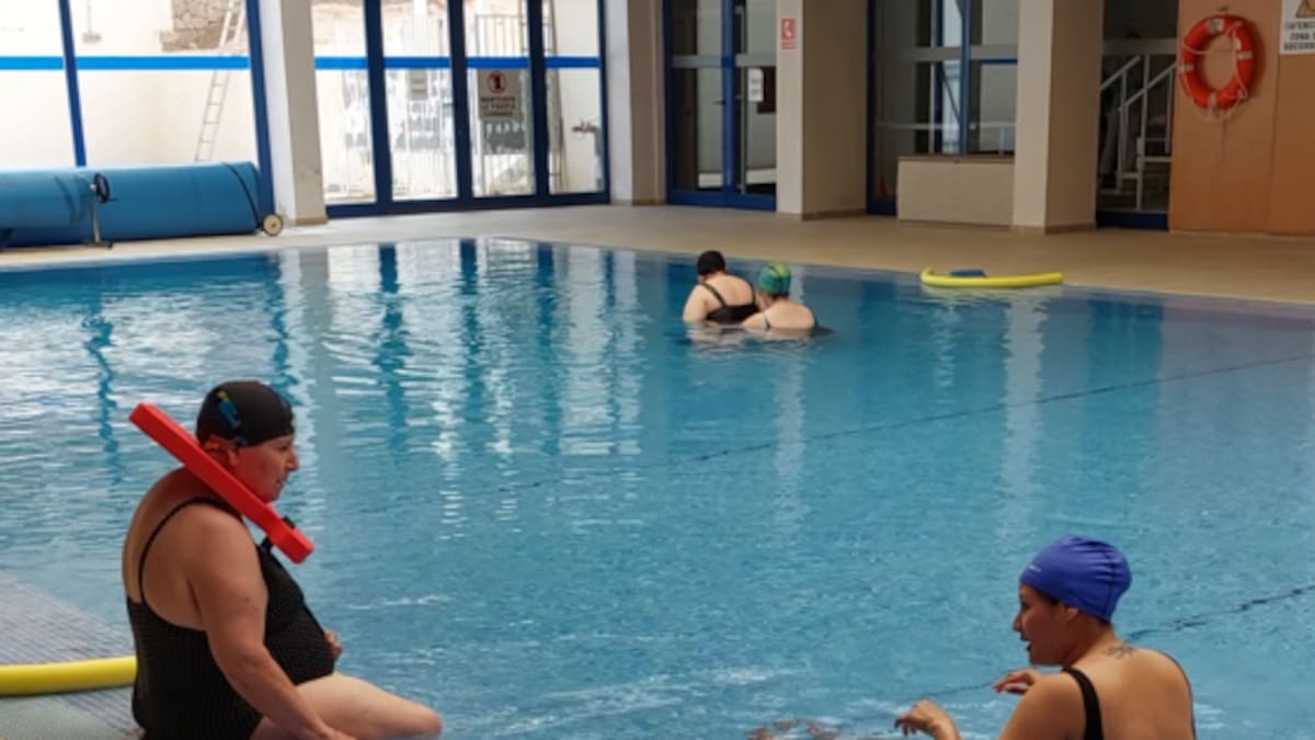 Un centenar de usuarios de la Asociación de Esclerosis Múltiple podrán usar la piscina de la residencia de Can Raspalls