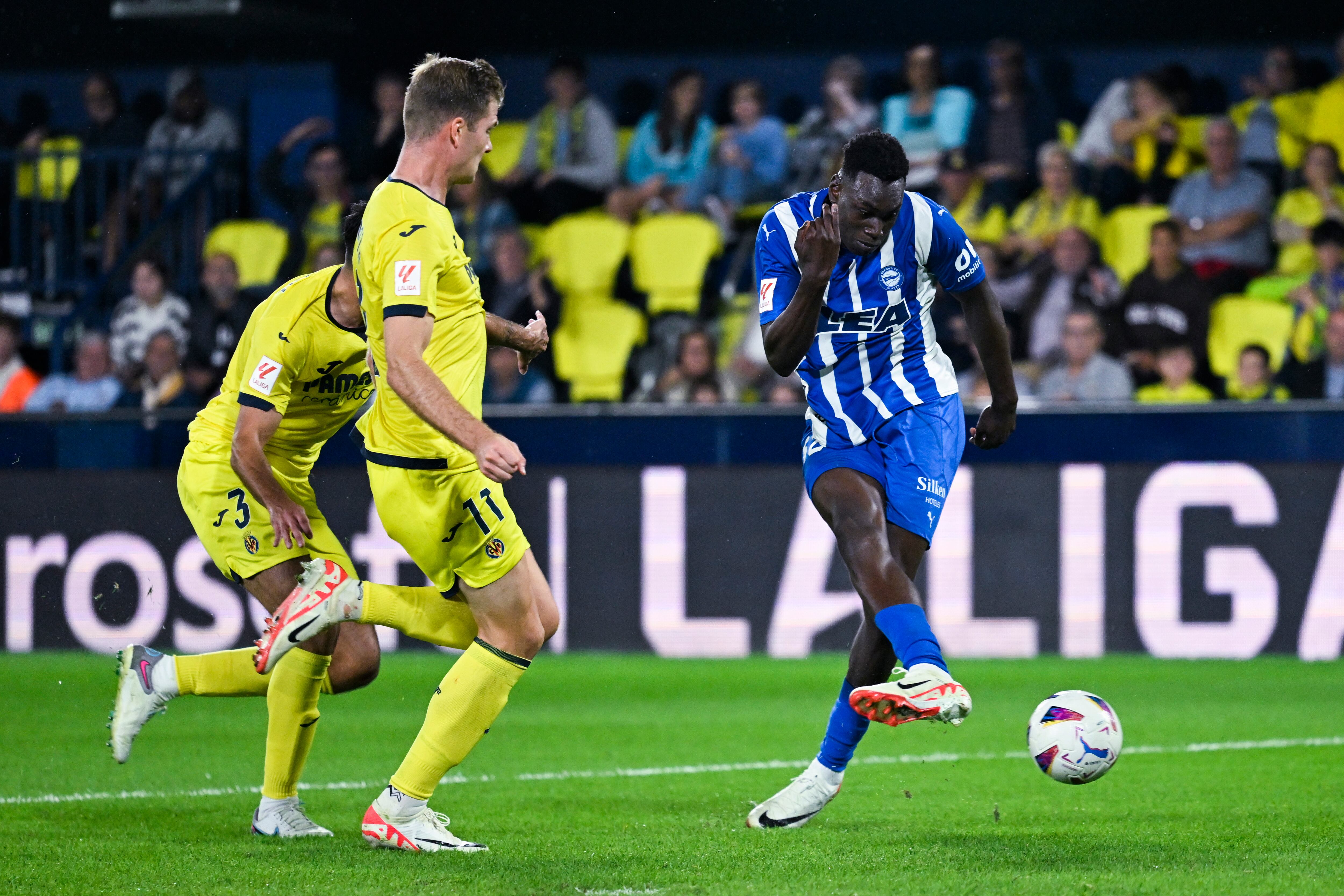 Samu Omorodion en el partido.