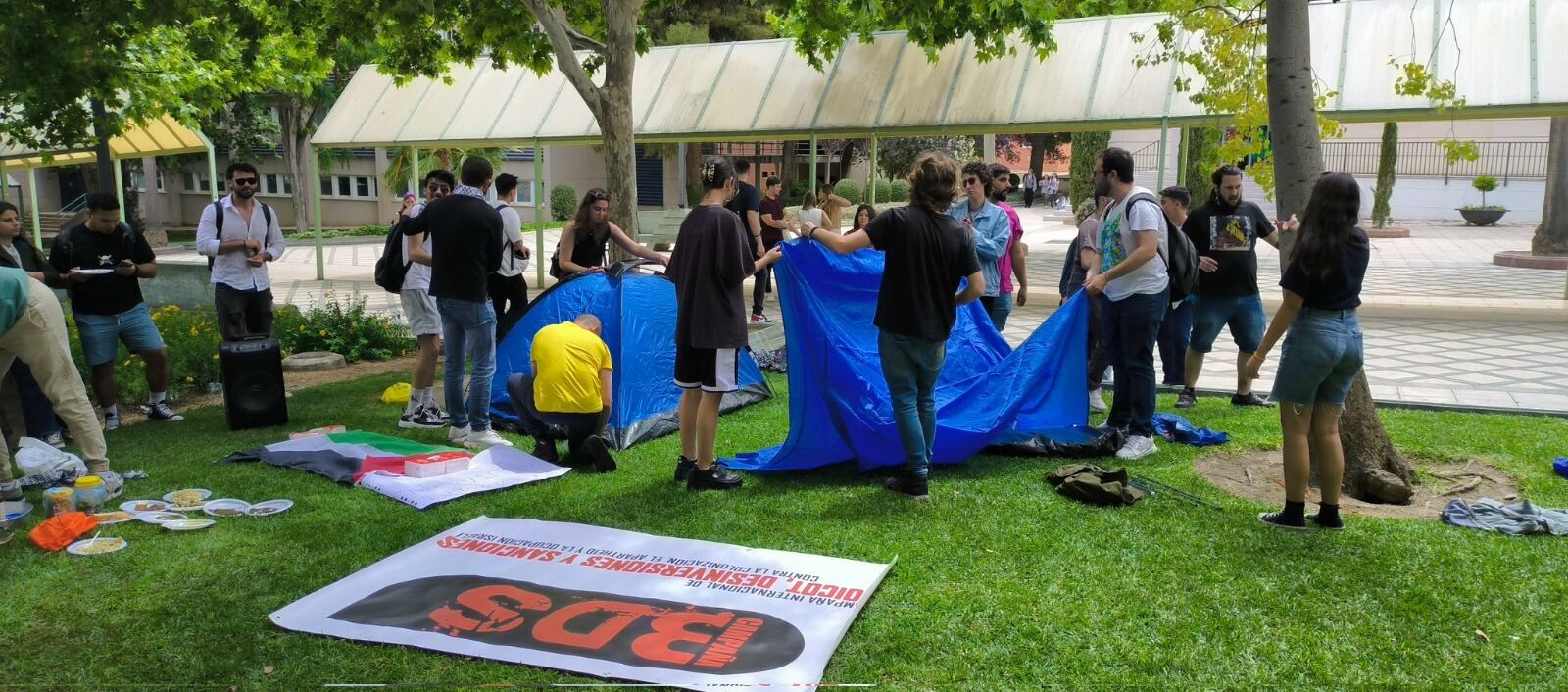 Acampada de estudiantes en la Universidad de Jaén por Palestina.