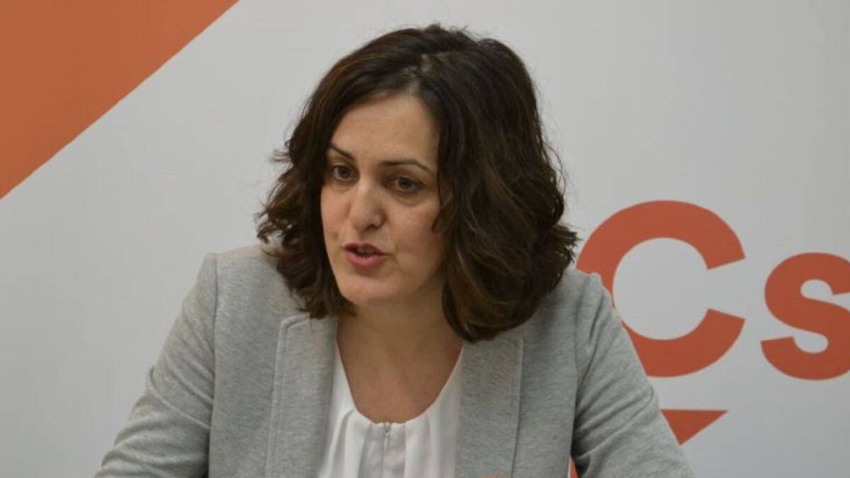 Ciudadanos denuncia el malestar de vecinos de La Marina con el ayuntamiento