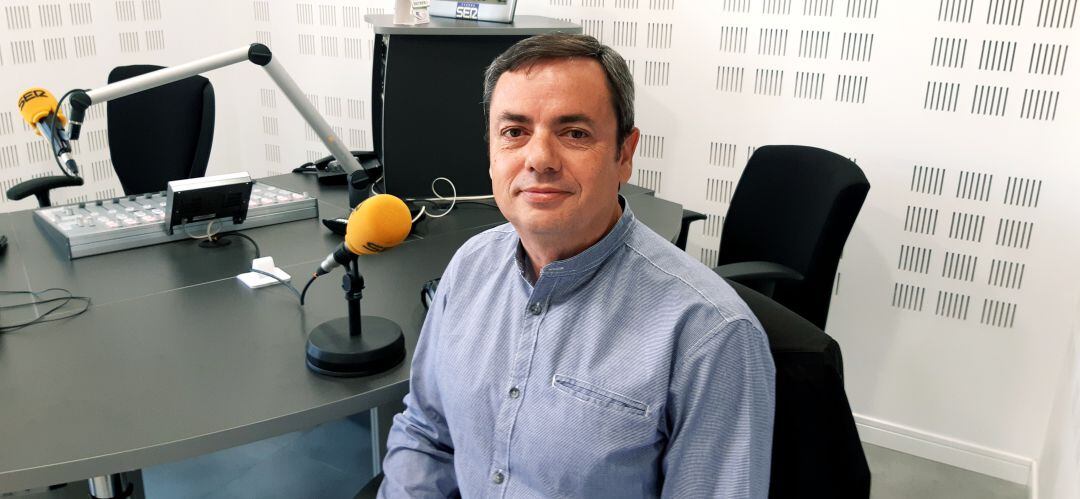 Jesús Sáiz en los estudios de SER Madrid Sur