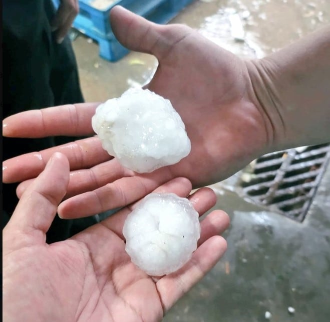 Tamaño del granizo caído en Villatoya (Albacete)