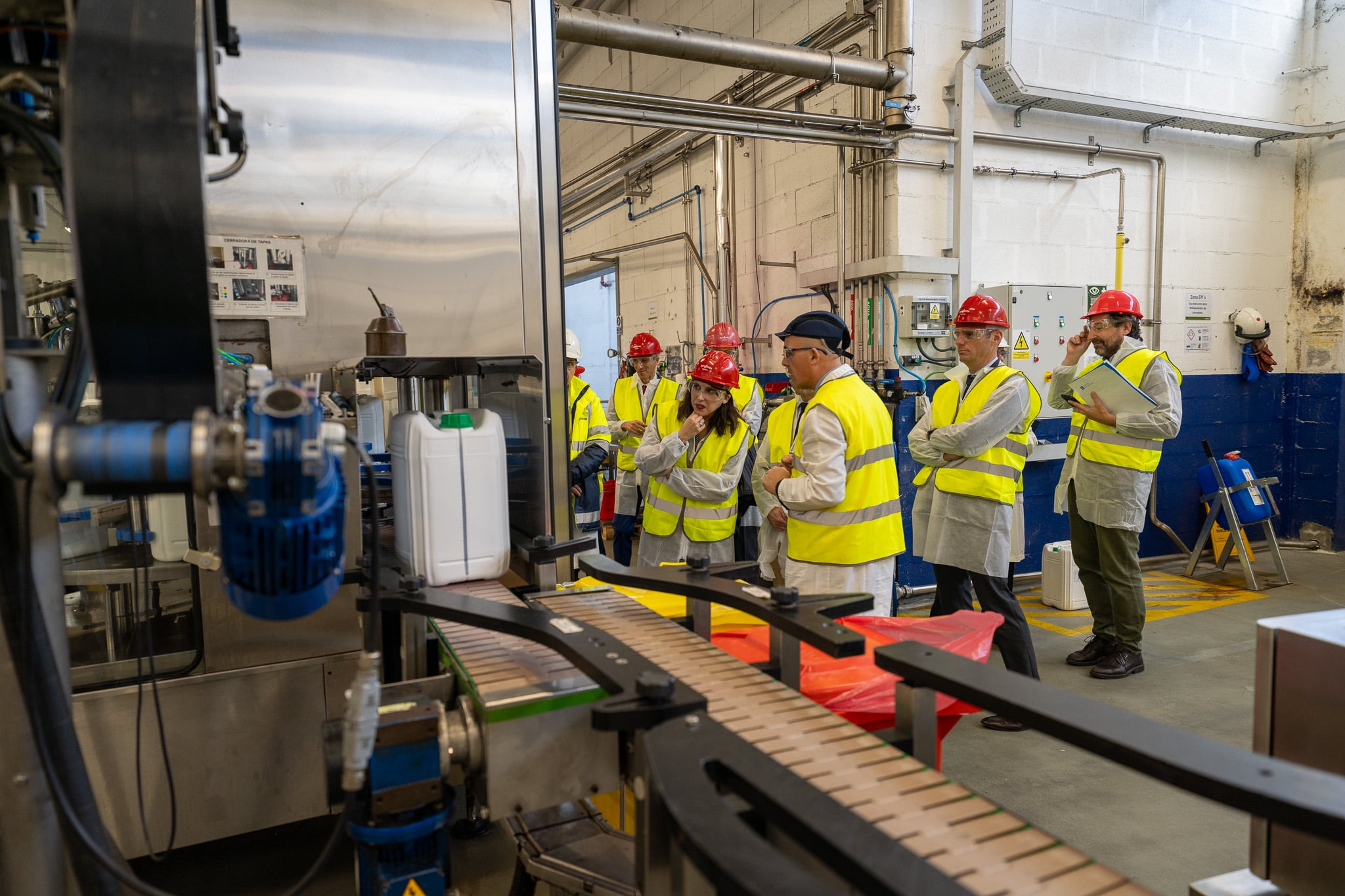 La conselleira de Economía, Industria e Innovación, María Jesús Lorenzana, visita Syngenta en O Porriño