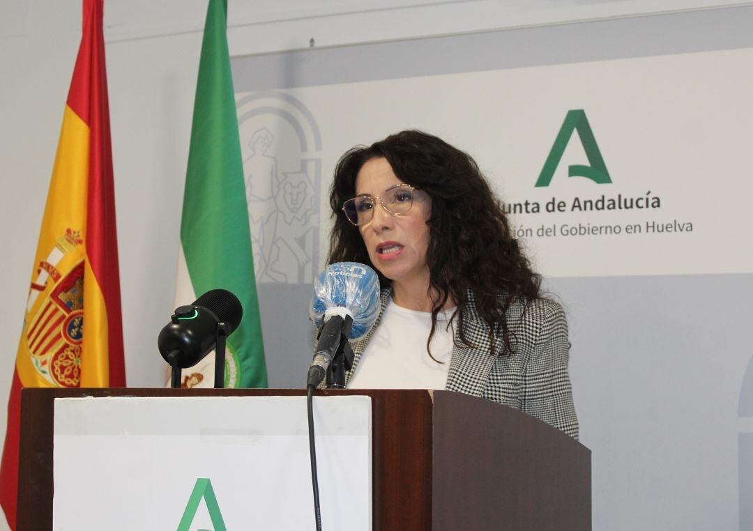 Rocío Ruiz, la consejera de Igualdad en la rueda de prensa para presentar los presupuestos andaluces.