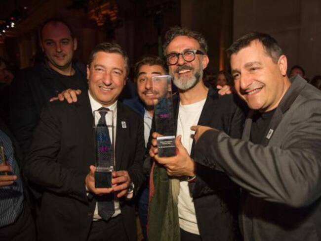 Los hermanos Roca y Massimo Bottura, en Nueva York.