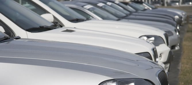 La venta de coches crece en 2010 por el plan de ayuda a la compra