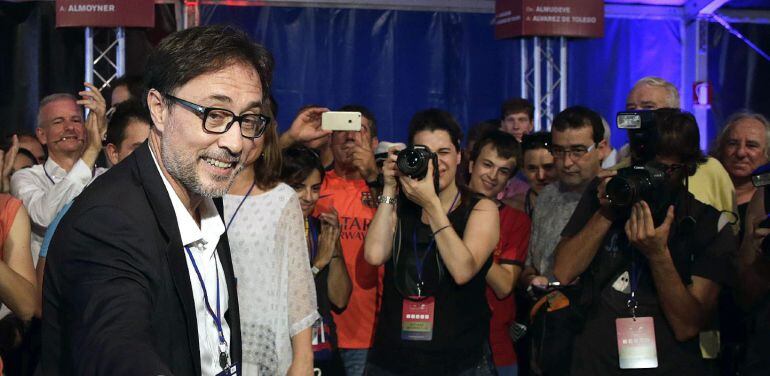 GRA079. BARCELONA, 18/07/2015.- El candidato a la presidencia del FC Barcelona Agustí Benedito, durante su votación esta mañana en las elecciones a presidente del FC Barcelona. EFE/Alberto Estévez