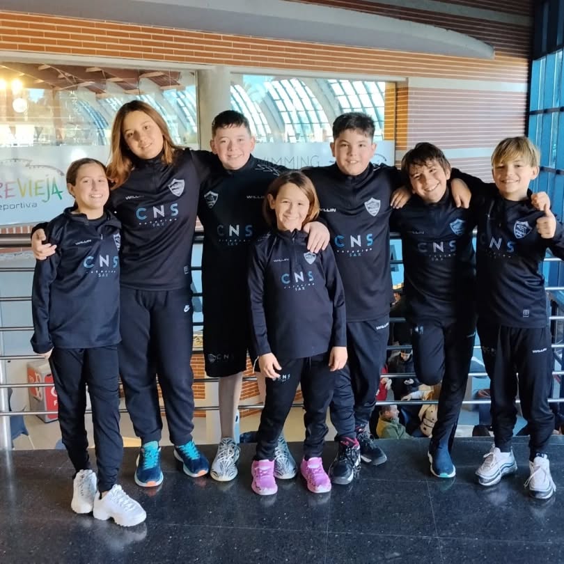 Progreso de los nadadores más jóvenes del C. N. Sax