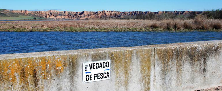 Embalse de Castrejón y Barrancas de Burujón