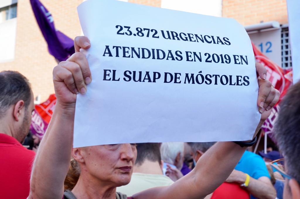 Protesta frente al SUAP de Móstoles