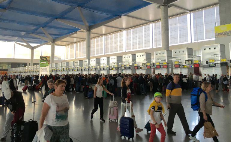 La terminal malagueña recibirá 13,3 millones de pasajeros hasta finales de octubre