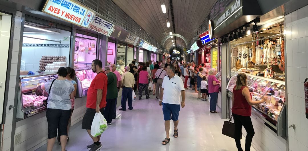 Los mercados de abastos de Jaén capital abren este sábado festivo