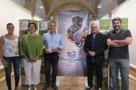 Nuria Serrano, Esther Cabrera, Antonio José Rodríguez, Manuel Fernández y Christopher Ortiz