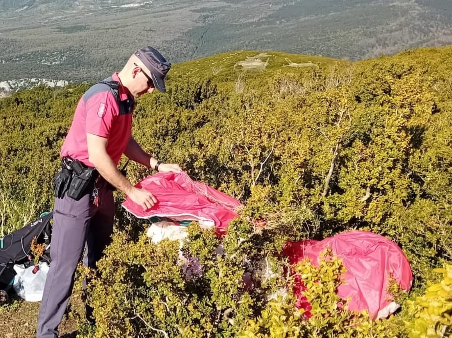 Fallece un hombre de 67 años al sufrir un accidente volando en parapente en Lumbier.