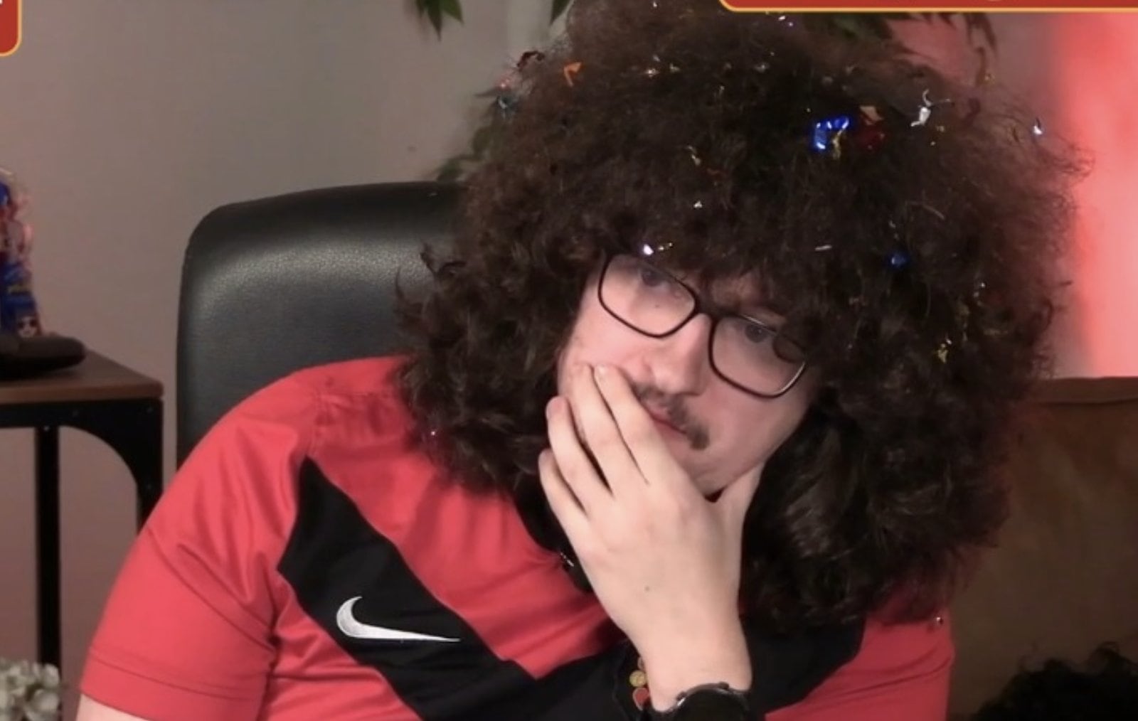 Frank Ilett, decepcionado tras el empate del United que no le permite cortarse el pelo (@TheUnitedStrand)