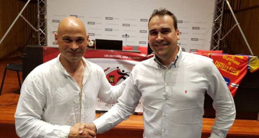 Álvaro Perote en la presentación de Juan Moreno como entrenador