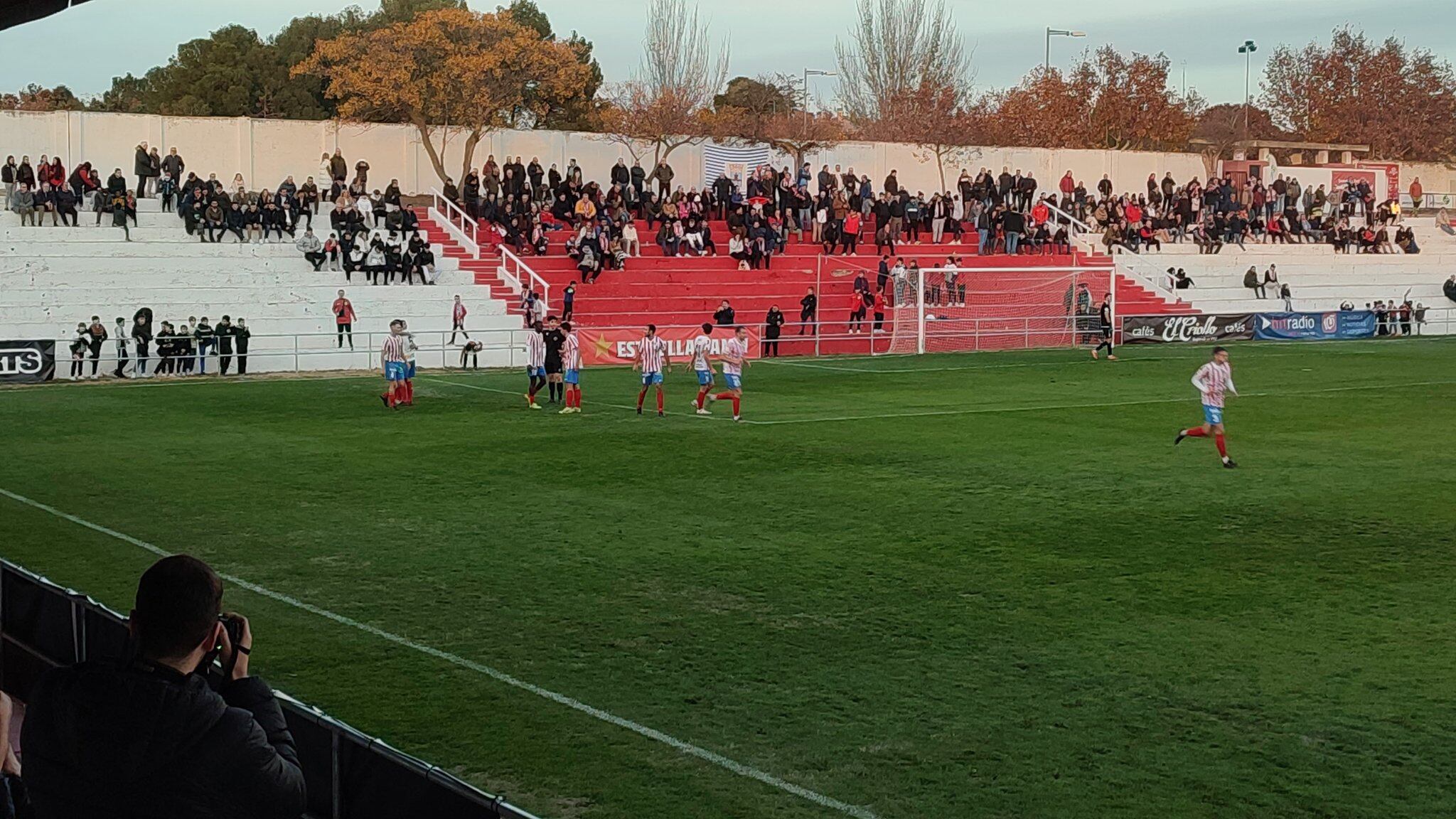 El Barbastro vuelve al Municipal este miércoles para disputar el partido de liga ante el Gernika