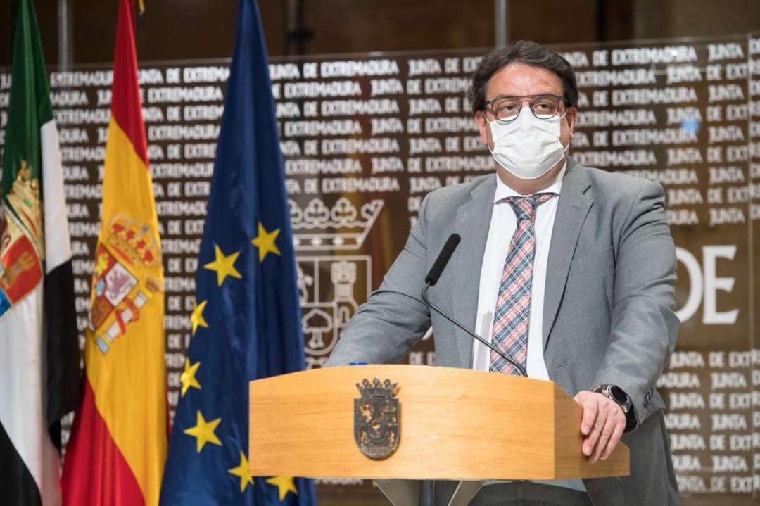 José María Vergeles, consejero de Sanidad de la Junta de Extremadura