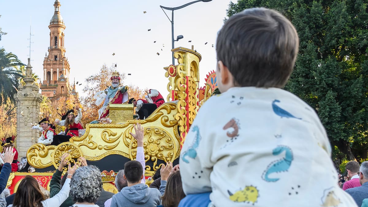Los Reyes Magos abren las cartas de los más pequeños de la casa en la antena de Radio Sevilla