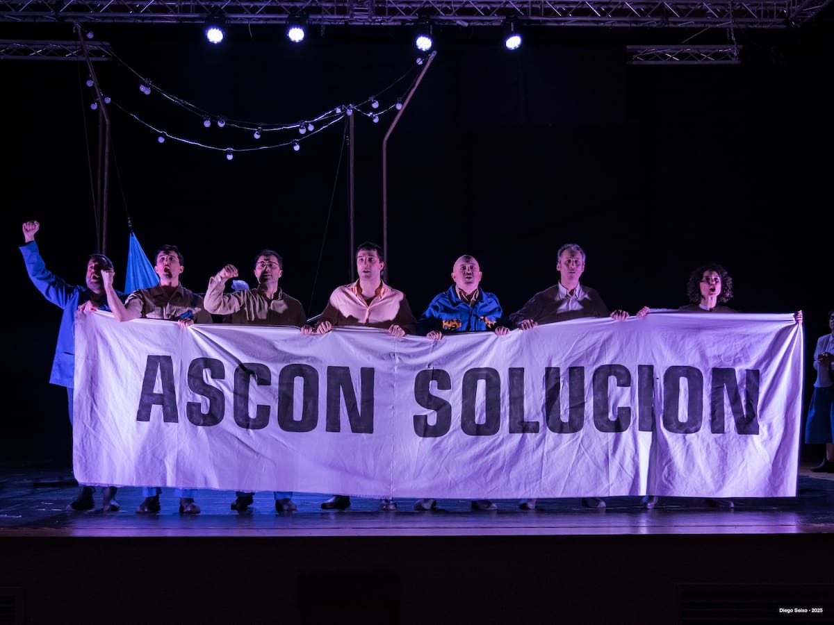 Moaña escala con Ibuprofeno Teatro y 'Reconversión' en la carrera hacia los Premios Max 2026