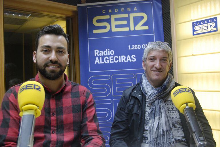 Ramón Piñero y Garlos García, percusionista y voz, respectivamente de Los Hombres Rana, que este sábado 3 de marzo presentan su nueva gira de concierto en La Gramaola.