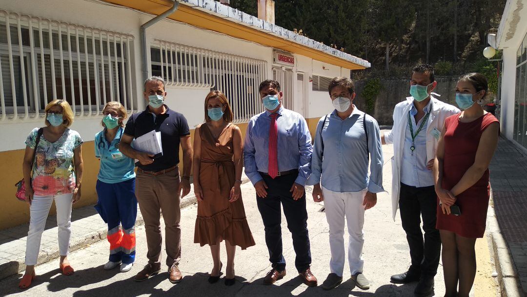 La delegada de salud y familias, Trinidad Rus anuncia nuevo equipo de urgencias en Cazorla