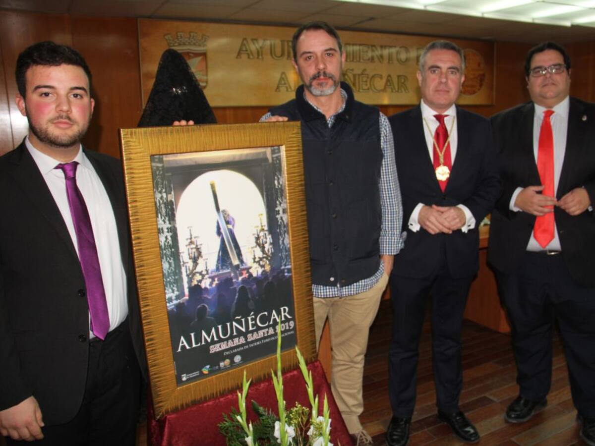 Almuñécar presenta el cartel oficial de Semana Santa 2019