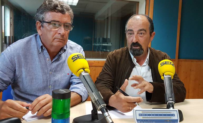 Tertulianos en el estudio de la Ventana de Cantabria: Juan Guimerans y Rafael Pérez Tezanos