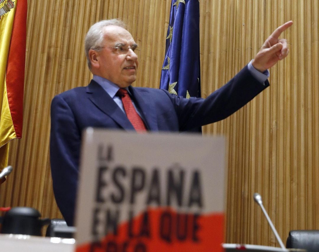 El exvicepresidente del Gobierno Alfonso Guerra, durante la presentación del libro &#039;La España en la que creo&#039;, este miércoles en Madrid.