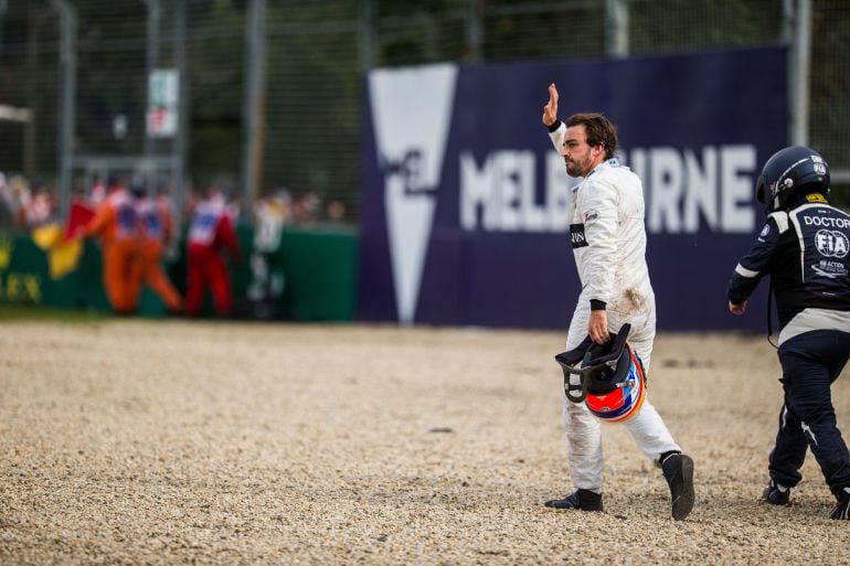 Fernando Alonso, tras su accidente en Australia 