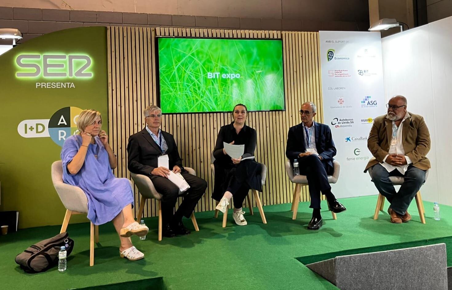 Bit Expo Amb Anna Lluís, Mercè March, Vicenç Ribalta, Josep Gómez i Martí Cabré. Experiències en bioeconomia en el 6è Fòrum Agroalimentari de Ràdio Lleida.