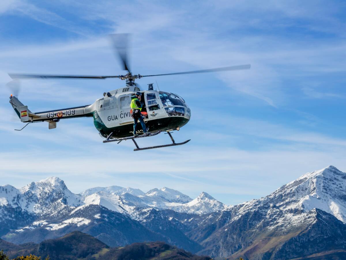 Una exposición en el Puerto de Cartagena conmemorará el 50 aniversario del servicio aéreo de la Guardia Civil