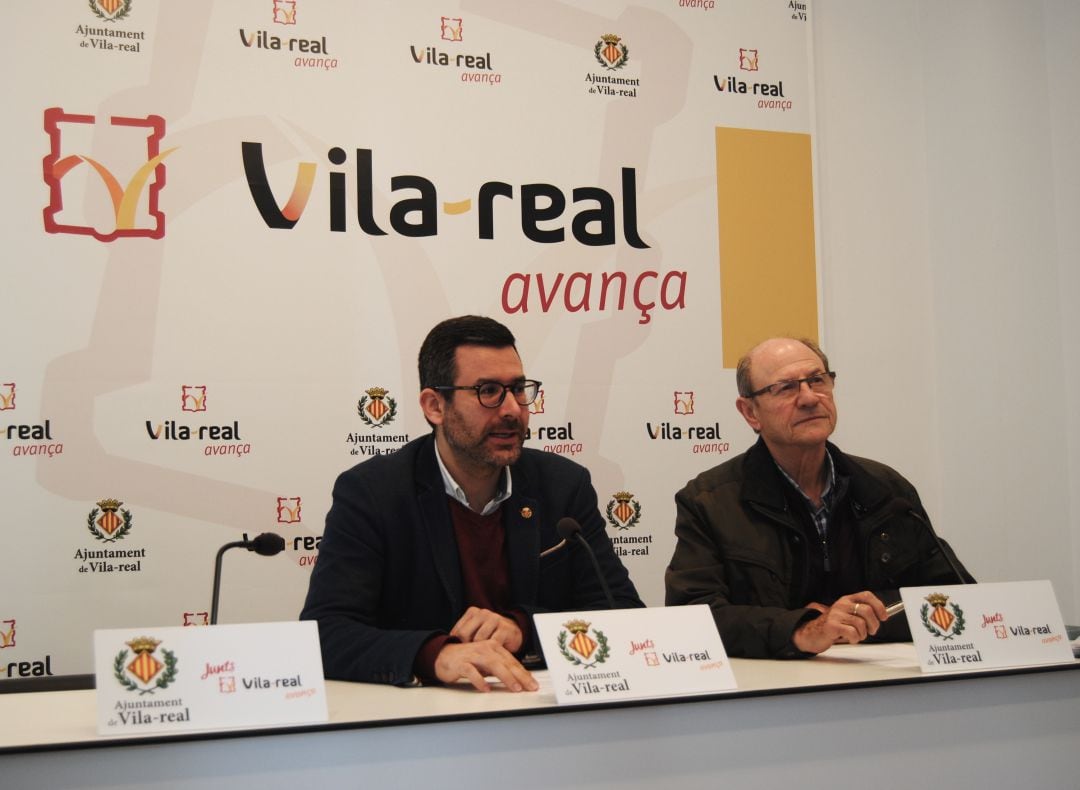 El concejal de Turismo, Diego Vila, y el presidente de la Junta Central de Semana Santa, Pascual Sanz.