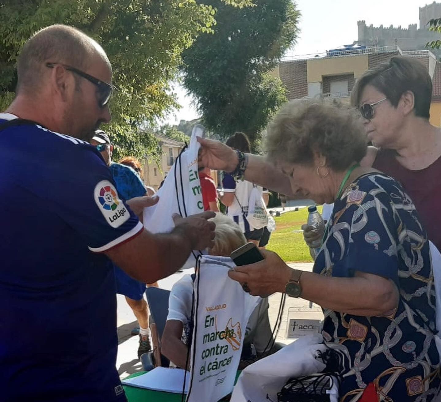 Los participantes de la reciente Marcha contra el Cáncer este pasado fin de semana en Peñafiel