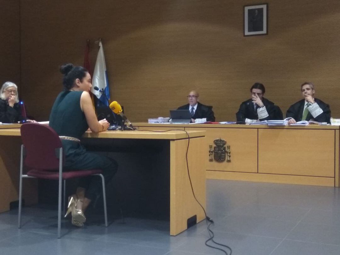 Comparecencia de Gloria Moreno en la Audiencia Provincial.