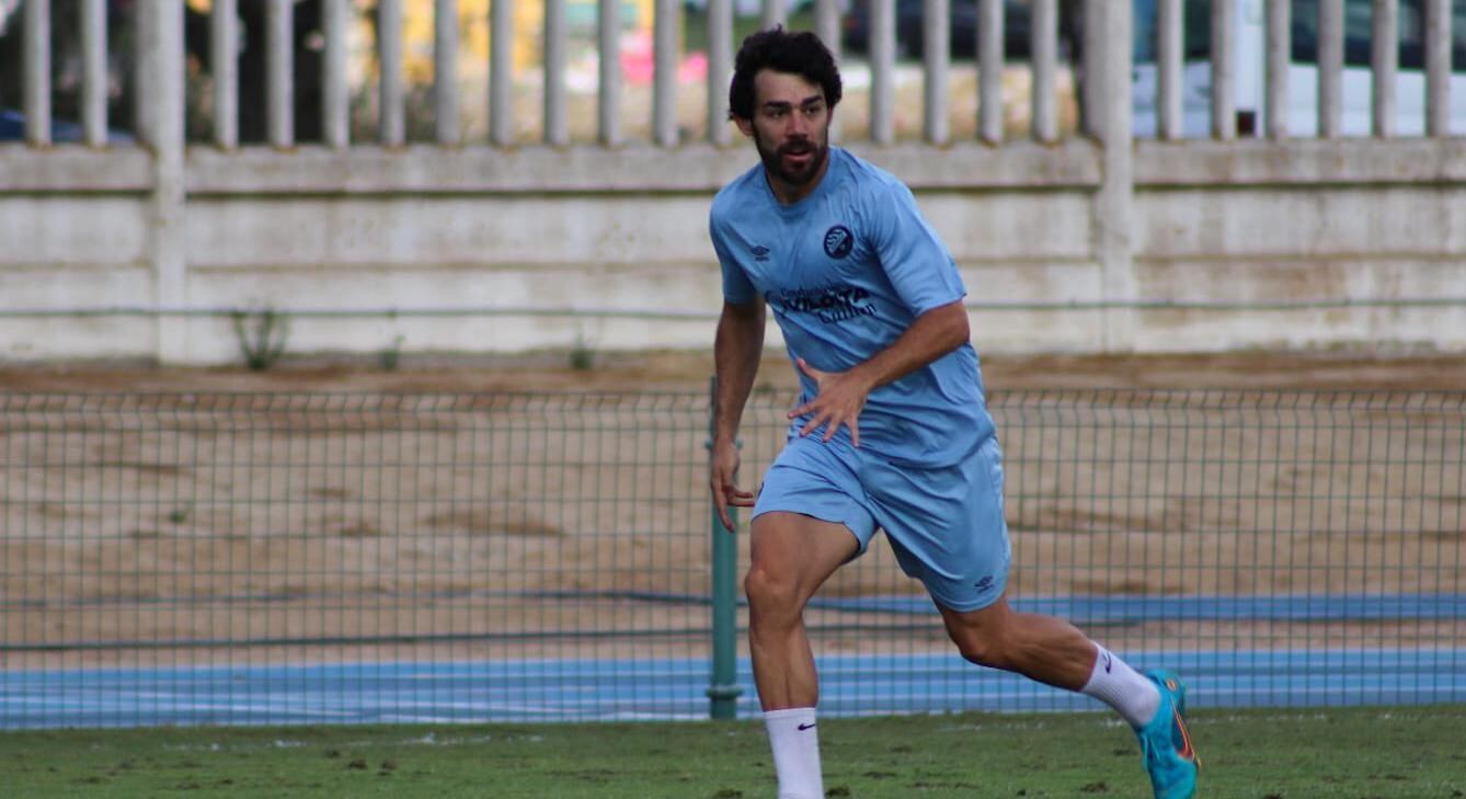 Javi Navas durante un entrenamiento