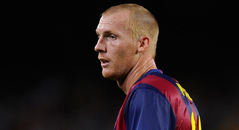 Mathieu, durante un partido con el Barça