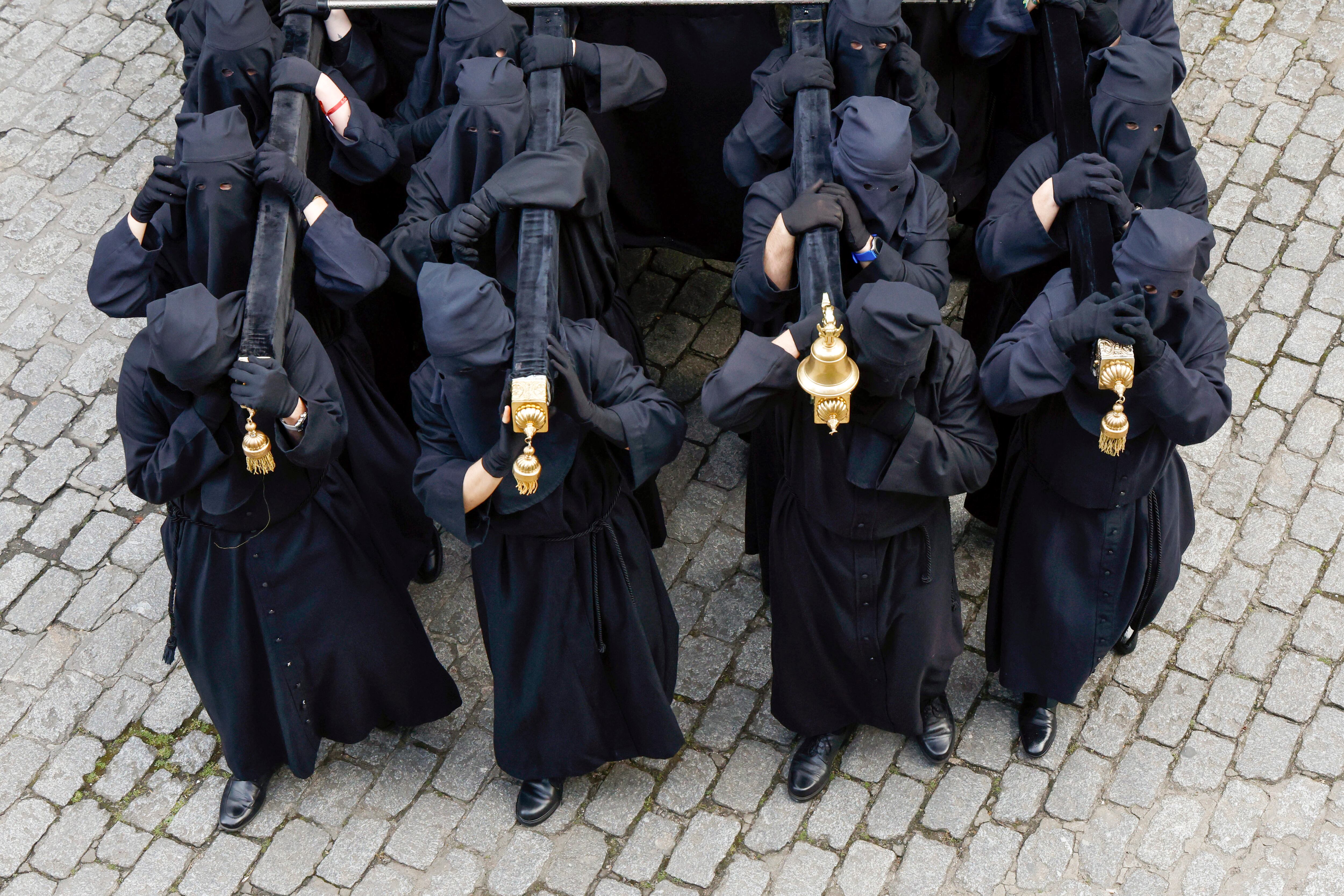 Procesión del Cristo de la Buena Muerte, celebrada el martes en Ferrol (foto: Kiko Delgado / EFE)