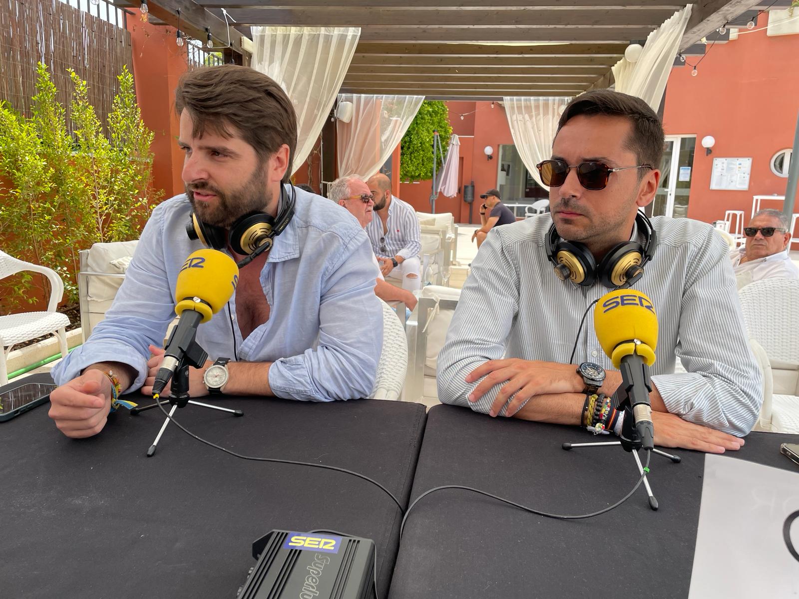 Alejandro Barreno y José Luis Anastasio de la caseta &quot;La Solera del Real&quot;